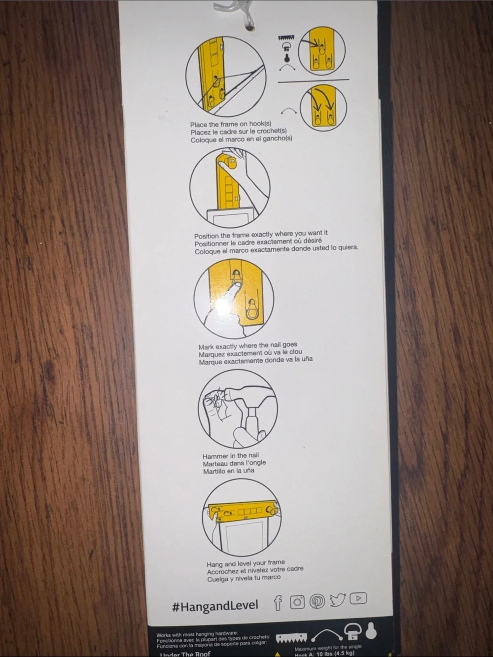Hang & Level Picture Hanging Tool - C1.RBk.M